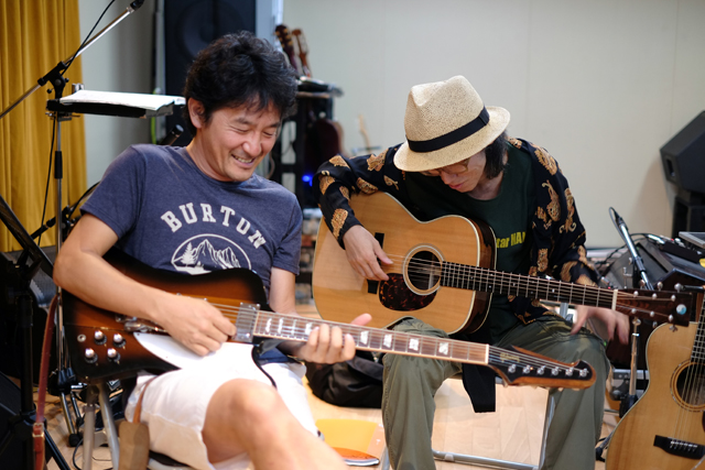 「センパイ、ユニット名はどうします？」