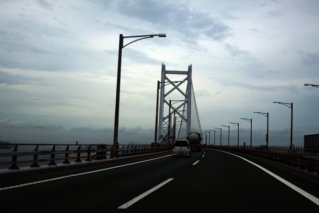四国から一旦中国地方へ。瀬戸大橋で瀬戸内海を渡る。