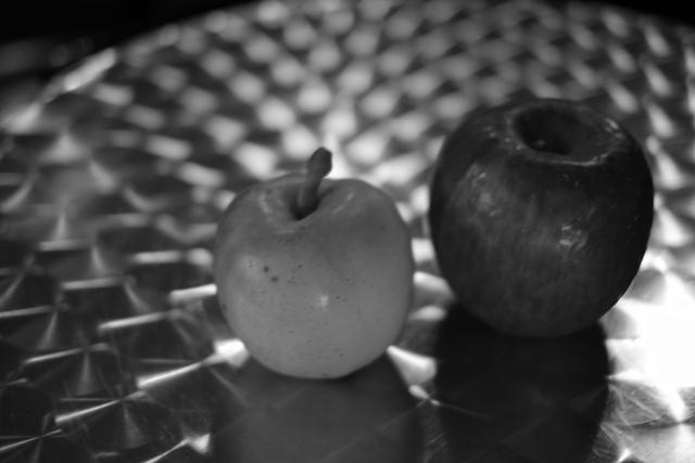 お客さんにプレゼントした弘前のりんご。